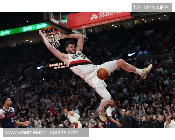 快船首胜NBA杯压哨绝杀比尔与小卡激情庆祝瞬间回顾